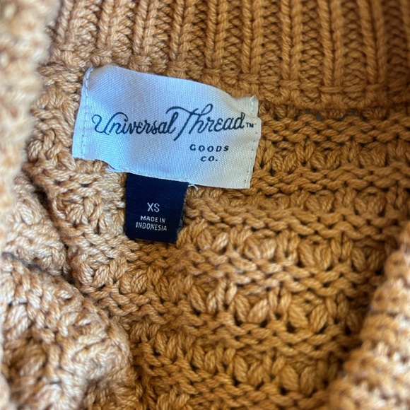 Universal Thread Mustard Yellow Long Sleeve Crew Neck Sweater Women's, Size XS - Picture 8 of 10